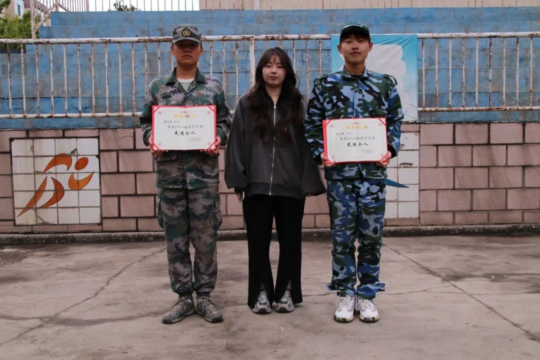 4cbedccea49ff48f95cac9d78257af88.jpg