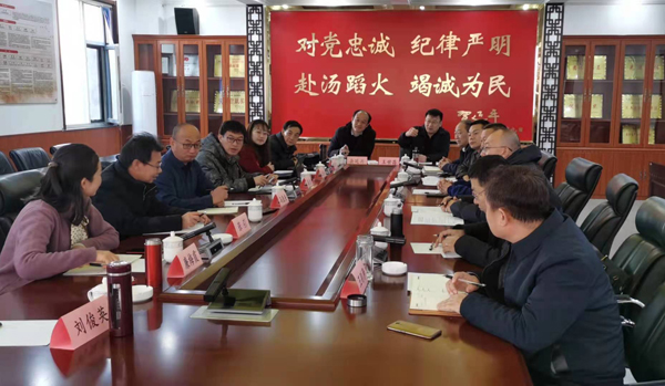 12c8cfb8aaeafe45.jpg